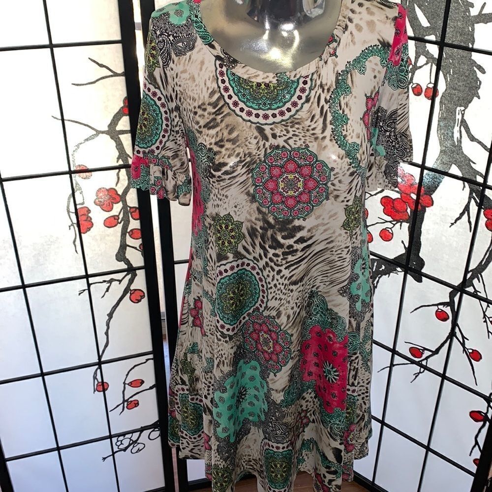 Classic woman animal print dress with pockets size M